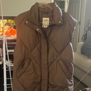 Abercrombie & Fitch Chocolate Quilted Vest